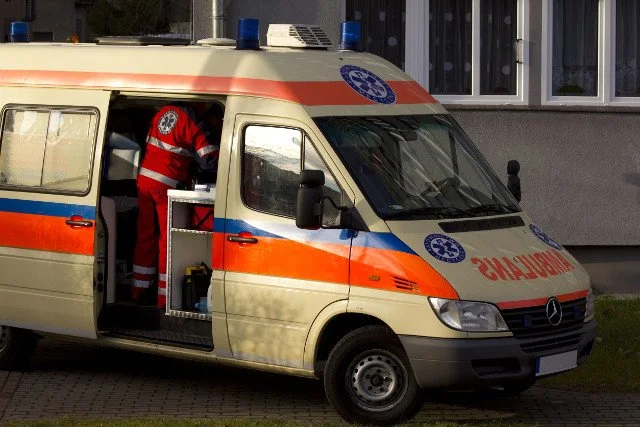 Tragedia w Pomysku koło Bytowa. Nie żyje 3-miesięczna dziewczynka.