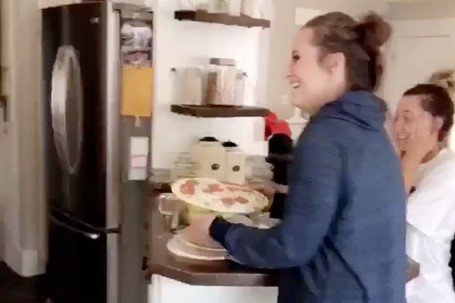 Film z Emily Stafford w roli głównej obejrzano ponad 9 milionów razy!