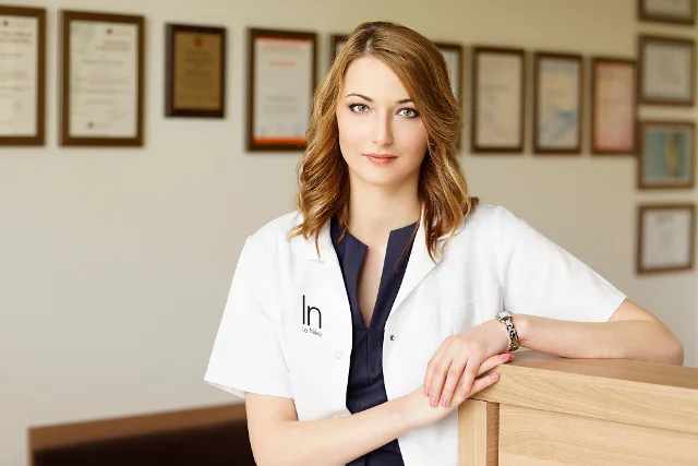 Dr Magdalena Zakrzewska