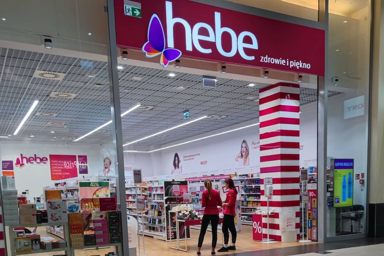 Sklep sieci drogerii Hebe.