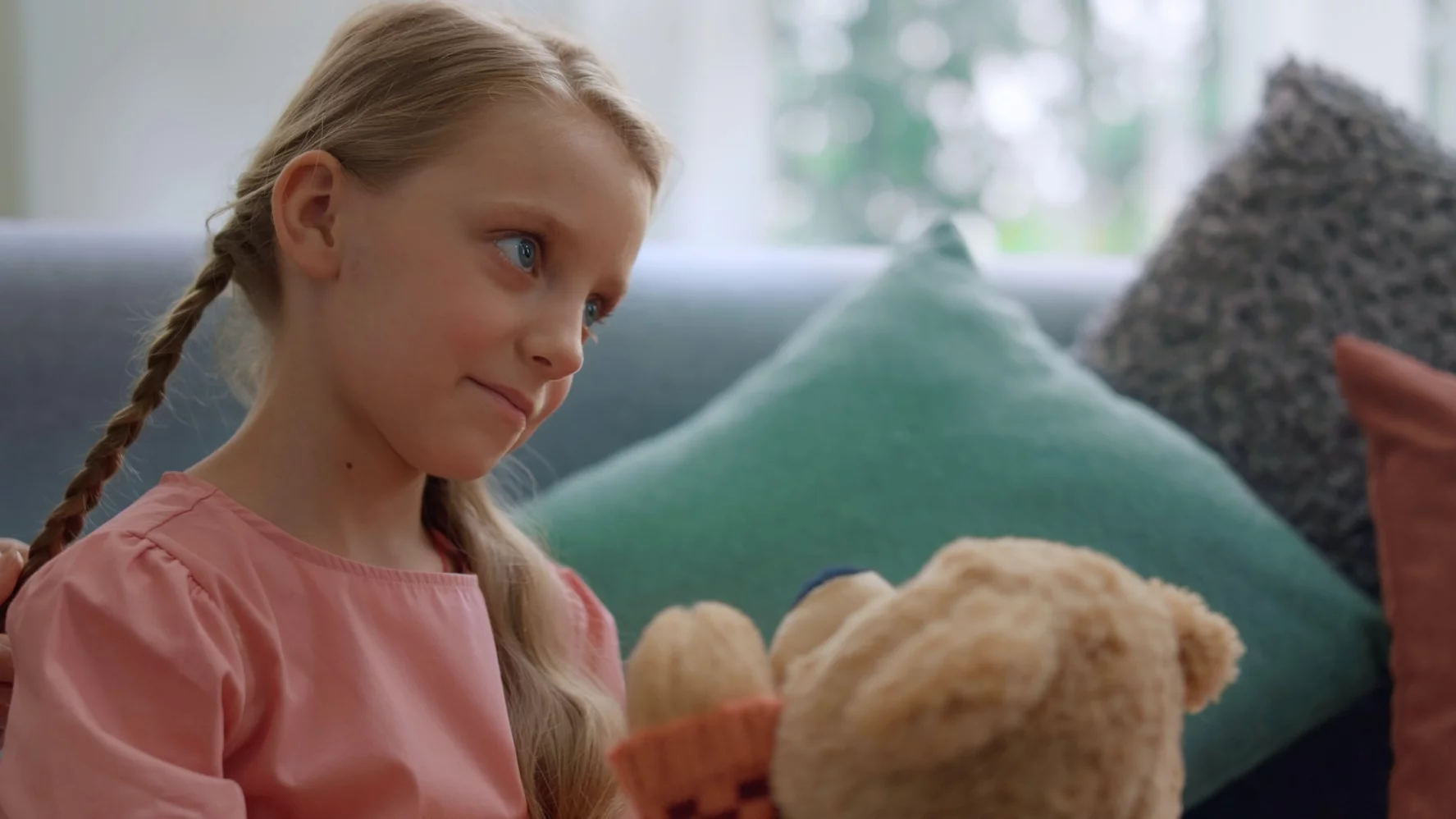 "Mogę dziś nie iść do szkoły?" Oto, jak odpowiedzieć dziecku z korzyścią dla wszystkich