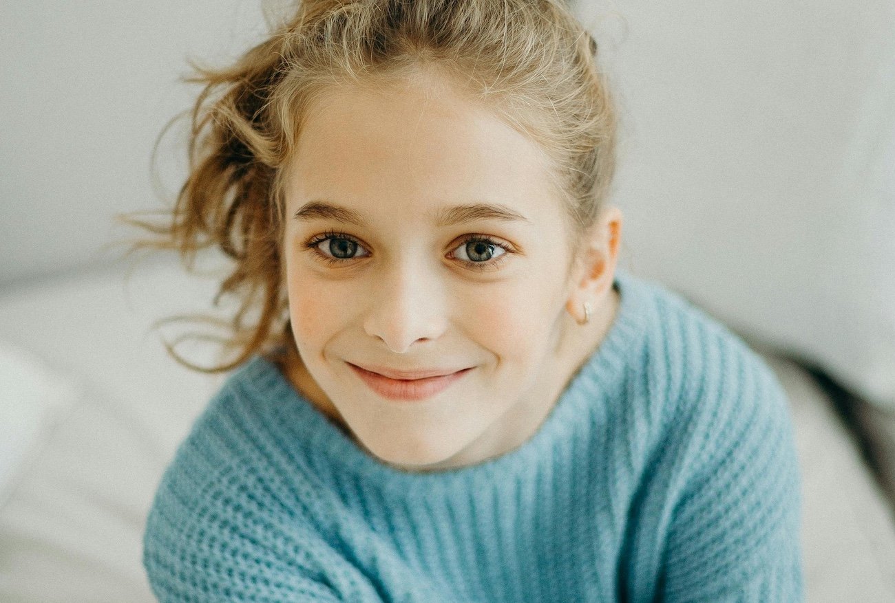 Uznanie własnych osiągnięć, nawet tych małych, pomaga kształtować zdrową samoocenę i poczucie wartości.