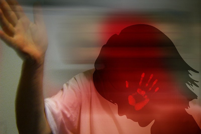 Fot. geralt/ [url= https://pixabay.com/pl/technologia-laptop-klawiatura-791029/]Pixabay [/url] / [url= https://pixabay.com/pl/service/terms/#usage]CC0 Public Domain[/url] 
Klaps nie jest metodą wychowawczą, uczy tylko agresji i przemocy