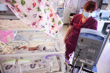 W Szpitalu Uniwersyteckim w Krakowie przyszły na świat czworaczki (2024 r.), sześcioraczki (2019 r.) i pięcioraczki (2023 r.).