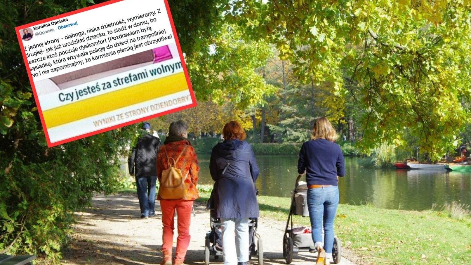 Matki na spacerze w parku z dziećmi w wózkach.