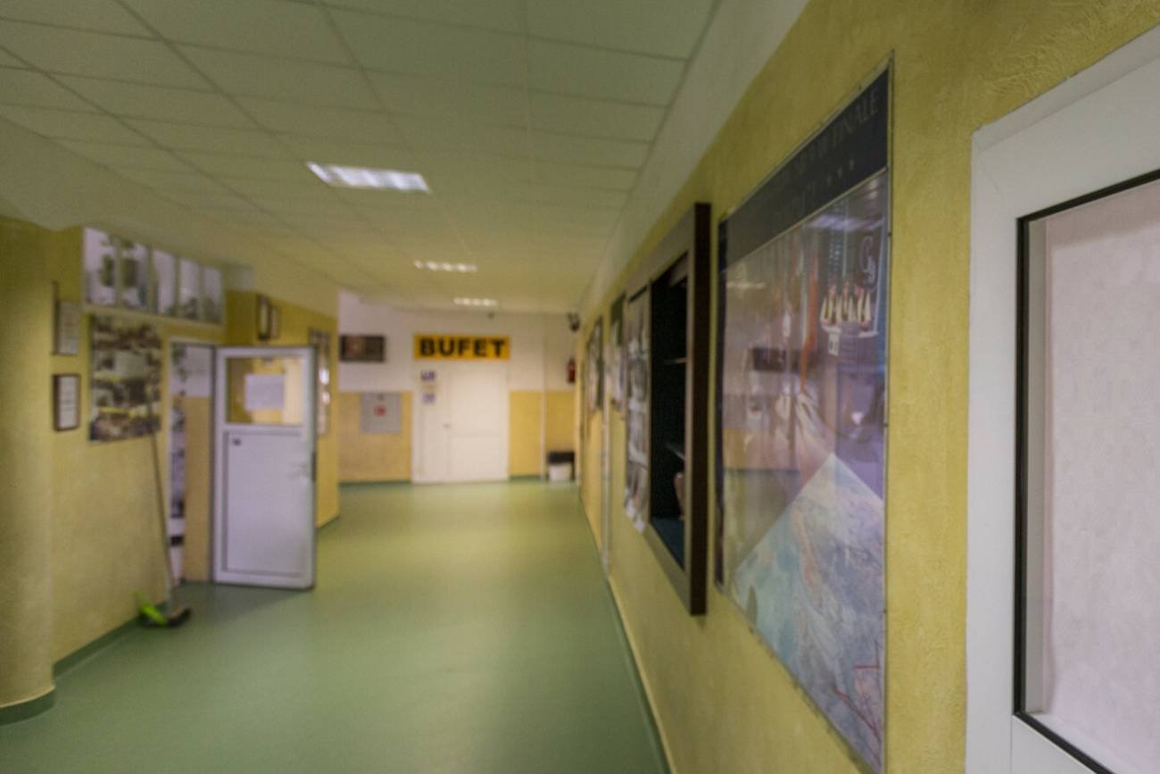 Majowy trend wśród rodziców to kpina. Nauczycielka: "Nie jestem maszynką do wystawiania promocji"