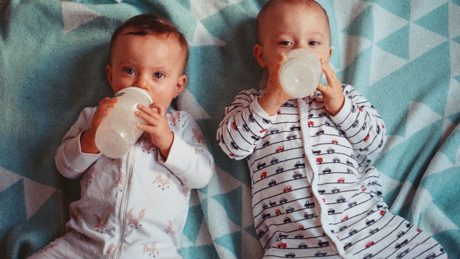 Nie każda mama może karmić piersią. Ważne, żeby w takim wypadku wybrała dla malucha odpowiednie mleko