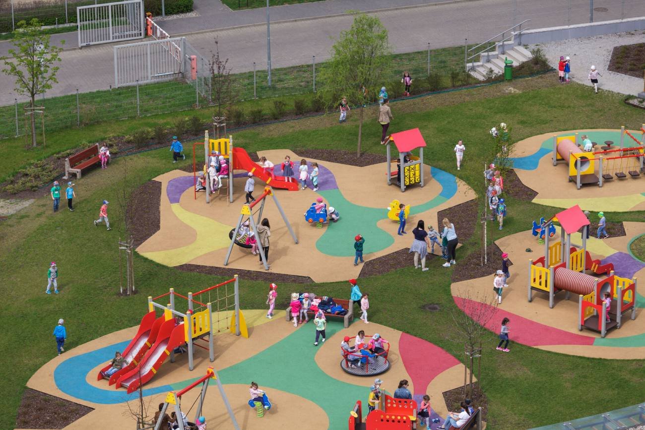 Sąsiedzi urządzili pod blokiem rozrywkę dla dzieci. Zgłosiłam to do sanepidu