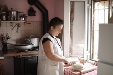 Od stuleci święta w polskich domach tworzone są od podstaw przez wyczerpane kobiety.