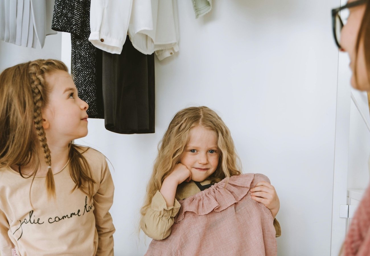 Matki nie zamierzają przepraszać za to, że dziecko przyszło do przedszkola w bluzce z plamką po zupie z wczoraj.