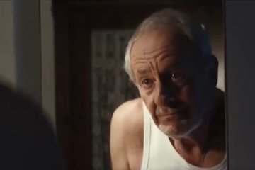 smutny staruszek