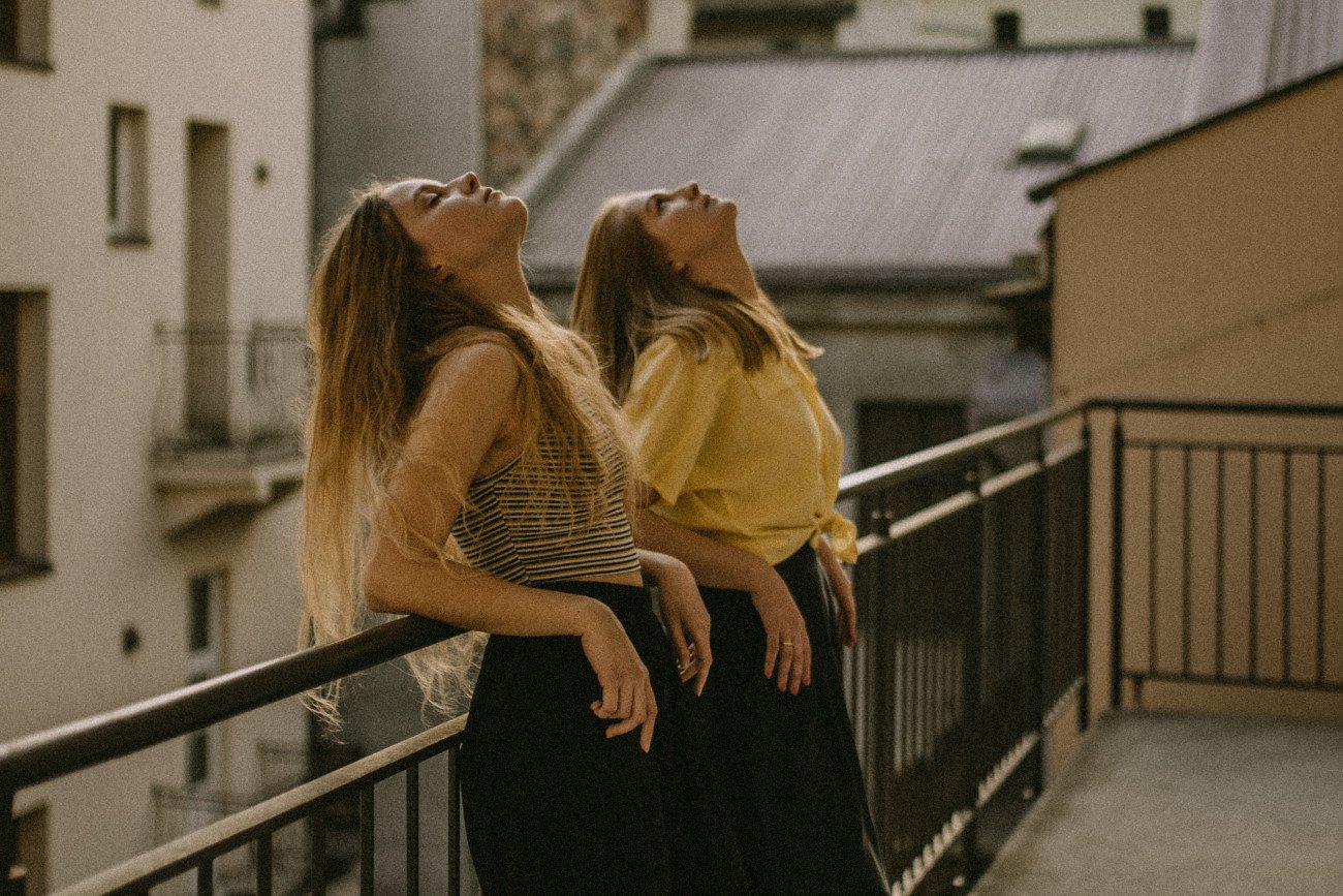 Nie oceniaj innych matek. 4 różnice wpływające na wychowanie dzieci, matki, przyjaciółki, różnice w wychowaniu