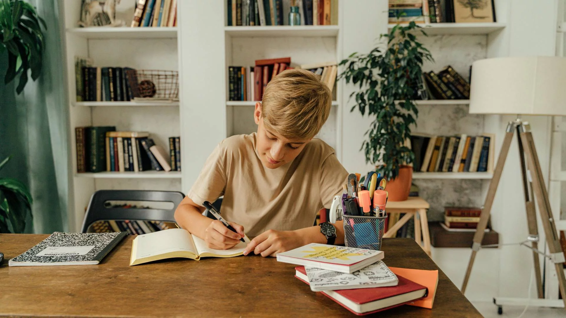 2 lata bez prac domowych. MEN odpowiedział, czy wycofa się z tego pomysłu