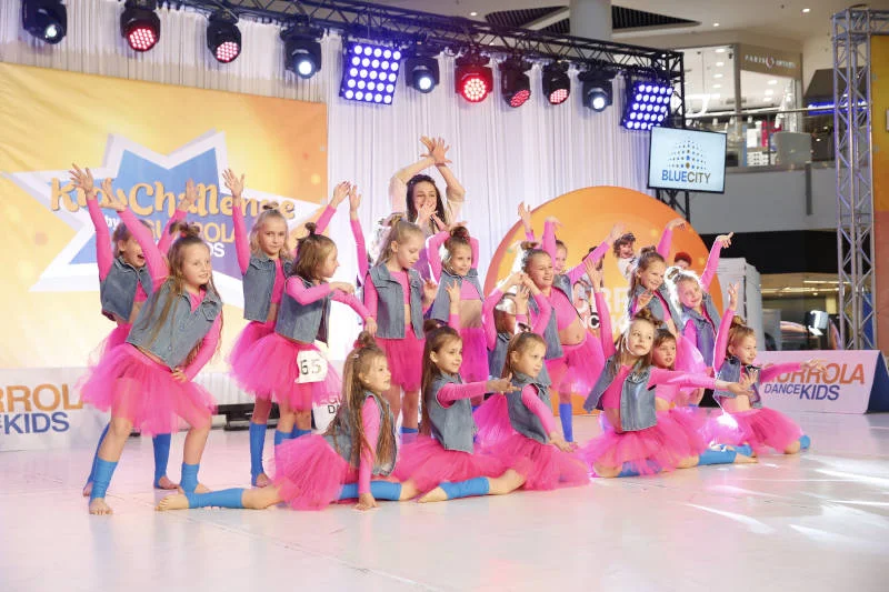 Roztańczone półkolonie dla dzieci w wieku 5-13 lat organizuje w Blue City Egurrola Dance Studio.