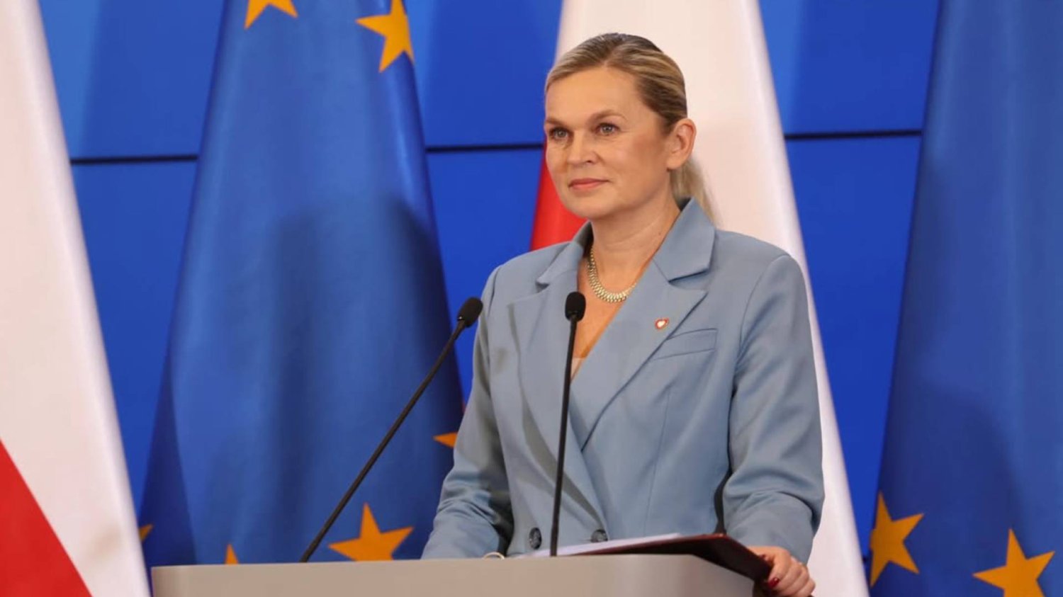 szefowa MEN Barbara Nowacka podczas konferencji prasowej