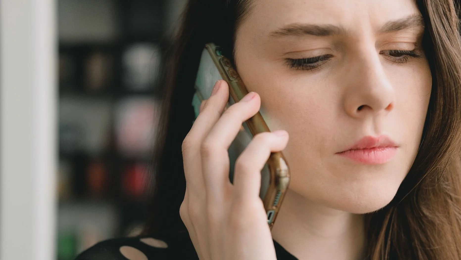 Telemarketerzy rozłączą się, gdy powiesz to jedno zdanie. Nie trzeba być niemiłym