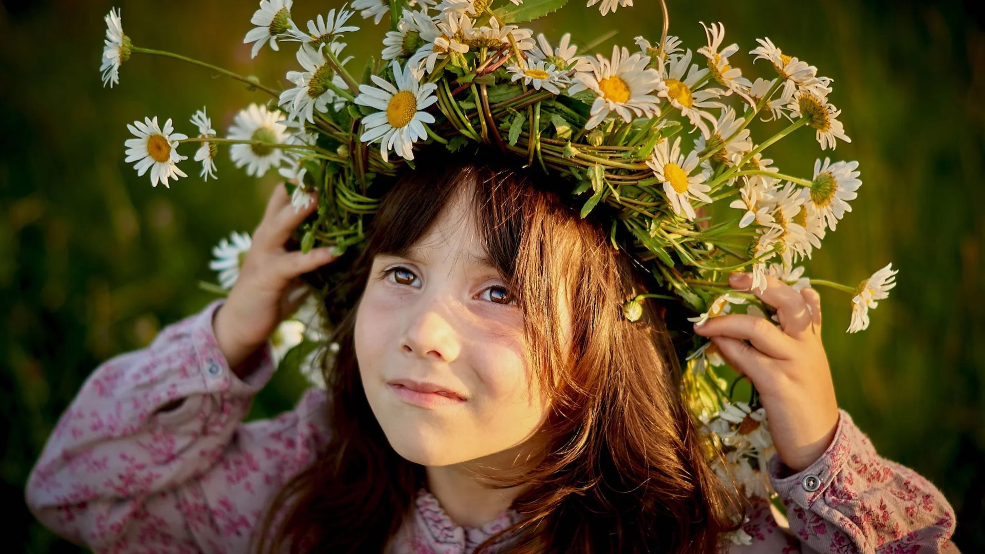 To imię oznacza "owieczkę". Jego właścicielka ma silny charakter i ceni spokój