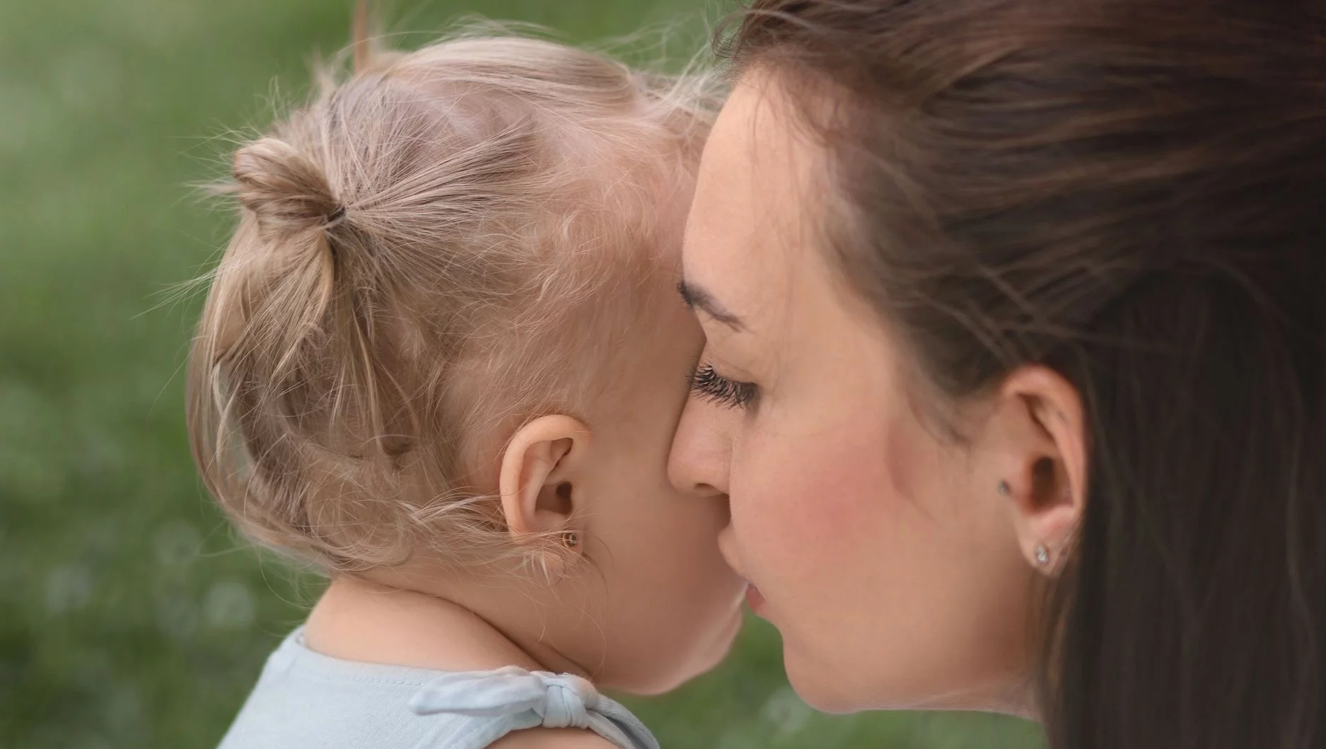 10 najpopularniejszych lęków rodziców o dzieci. Większość wynika z własnego doświadczenia