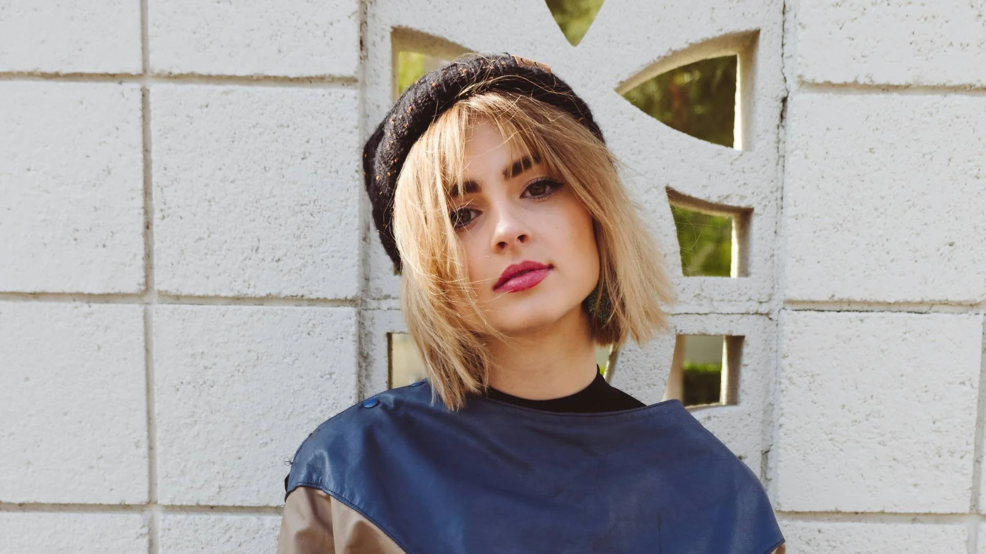 Tego trendu wśród Zetek nikt się nie spodziewał. Bardziej ufają rodzicom niż influencerom
