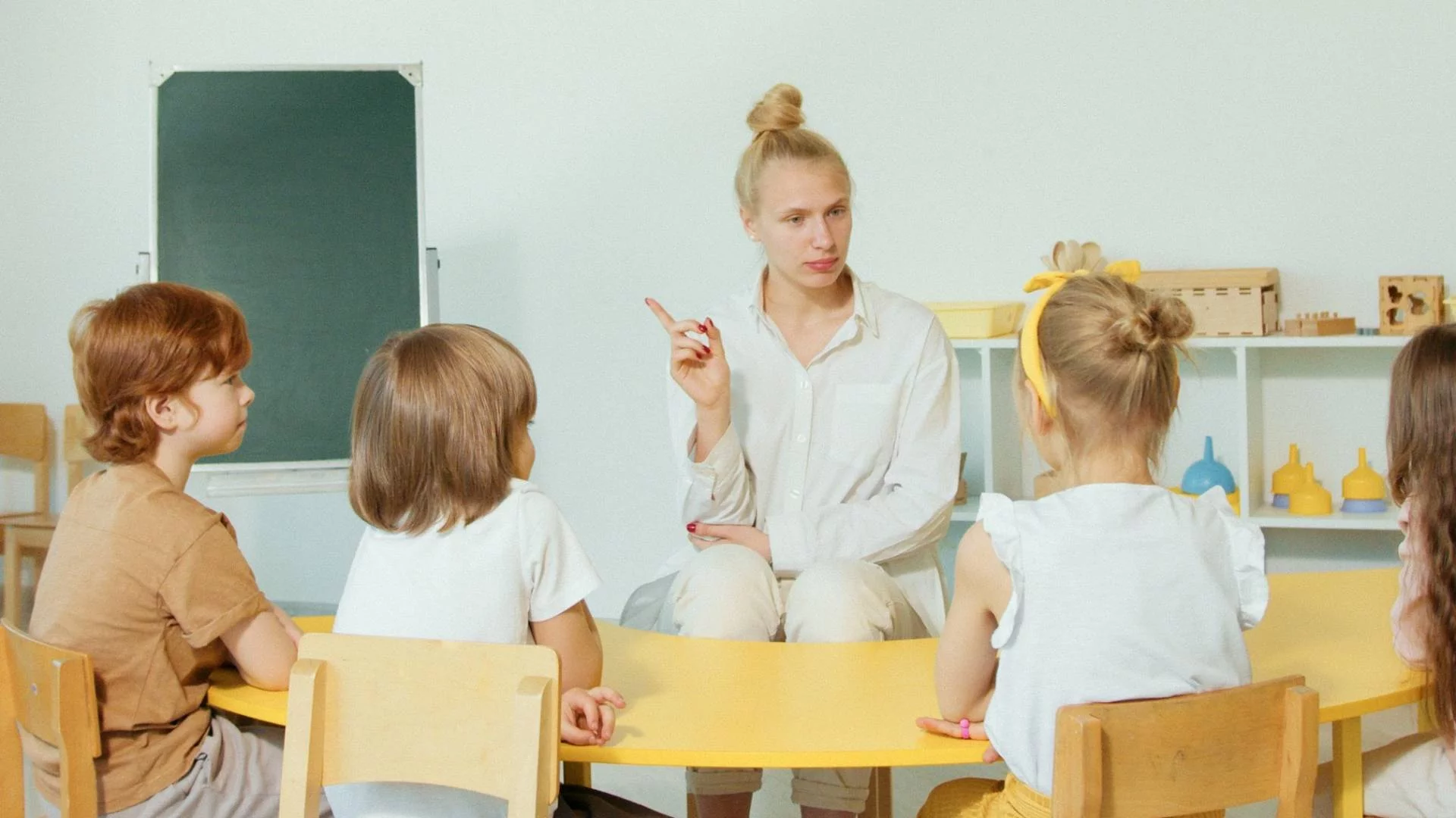 To rozwiązanie od lat działa w korporacjach. Może pomóc szkołom zatrzymać młodych pedagogów