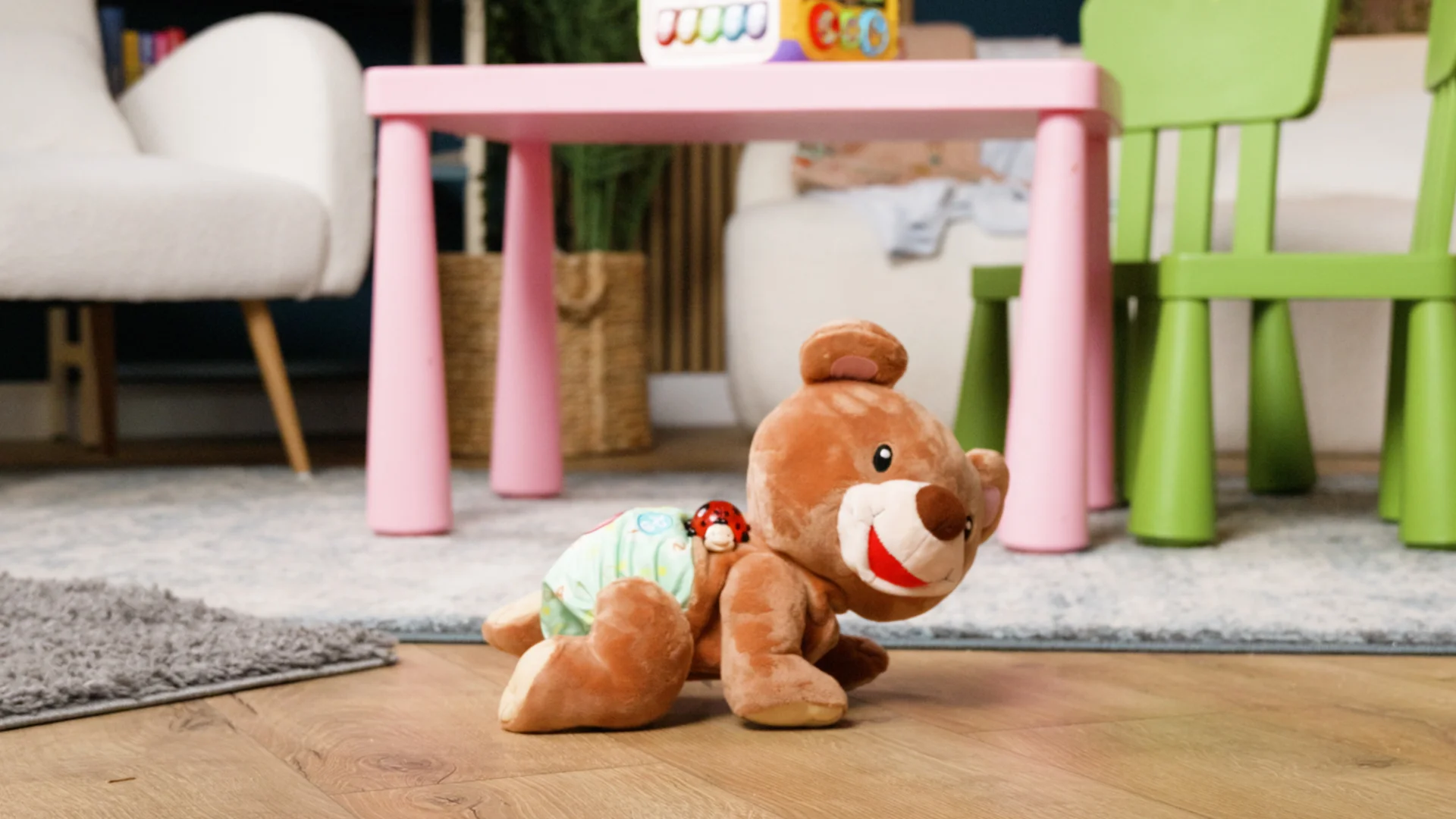 Miś Tuptuś od VTech. Pluszak, który rusza przed siebie.